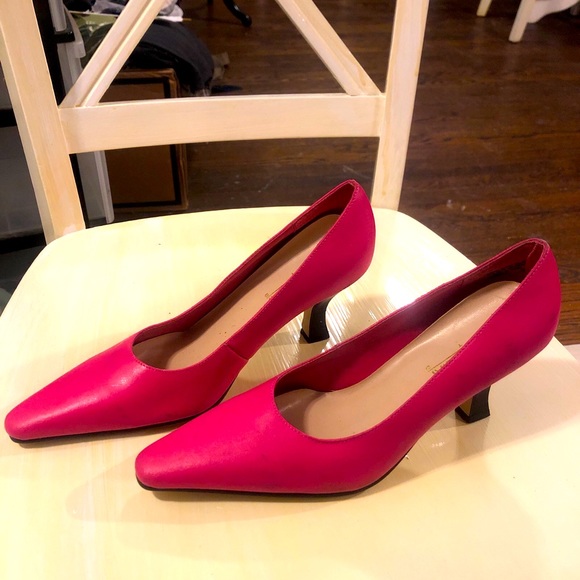 Pink Pumps by Coup D’Etat, Sz 7, Leather Uppers, 2” Heel - Picture 4 of 8